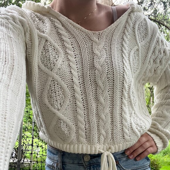 Aeropostale Cream Cable Knit Hoodie Sweater - Size XS - Picture 1 of 10